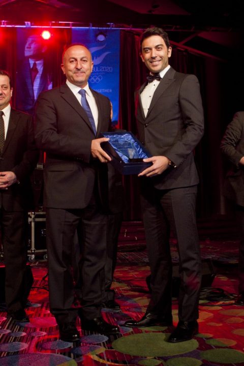 Dışişleri Bakanı Mevlüt Çavuşoğlu Ödül