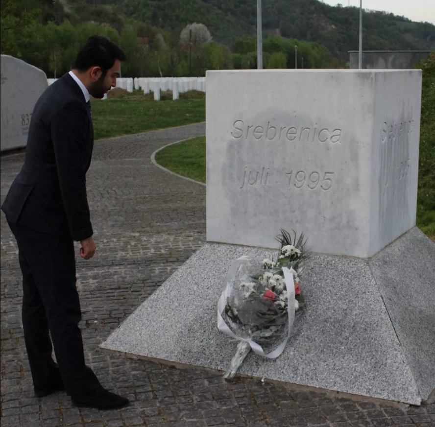 Srebrenitsa Anıtı Ziyareti